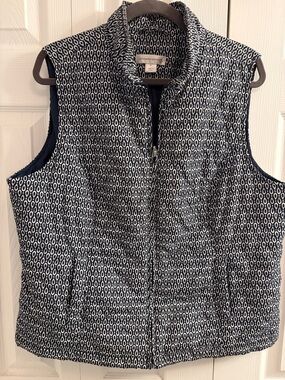 Christopher & Banks Navy and White Quilted Zip Vest